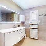 4 Bedroom Amazing In Sanilhac Holiday home Clavieras