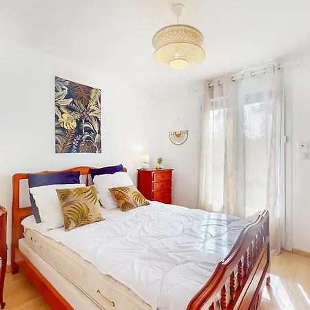 Prázdninový dům 4 Bedroom Amazing In Sanilhac