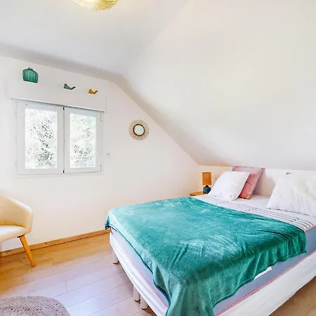4 Bedroom Amazing In Sanilhac Prázdninový dům *